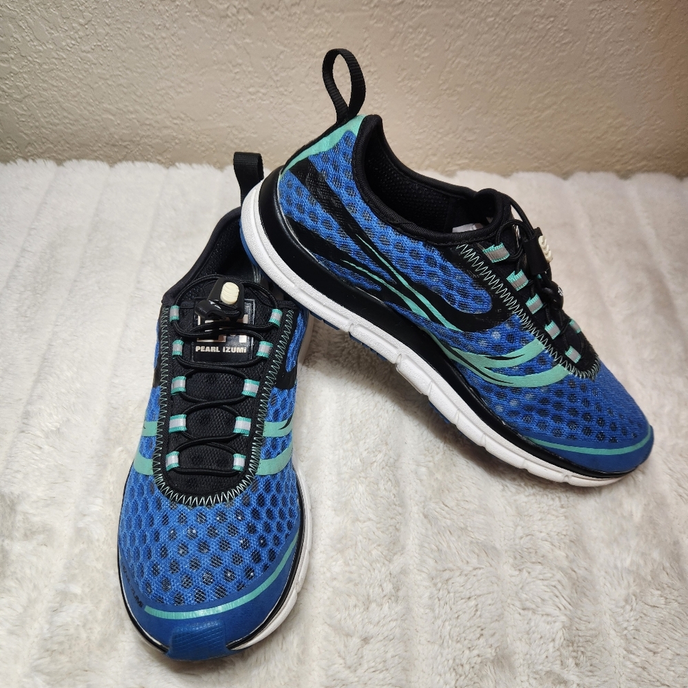 PEARL iZUMi Women's EMotion Trail N2 V2 16215005-5CB Blue Running Shoes